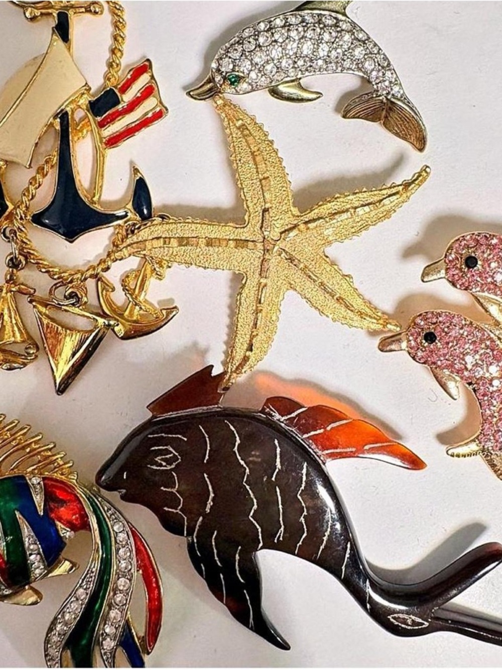 Vintage lot of 6 nautical brooches, pins and pendants